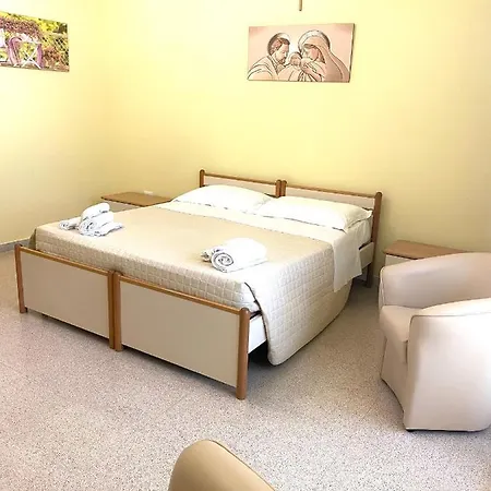 Madre Santina Hostel
